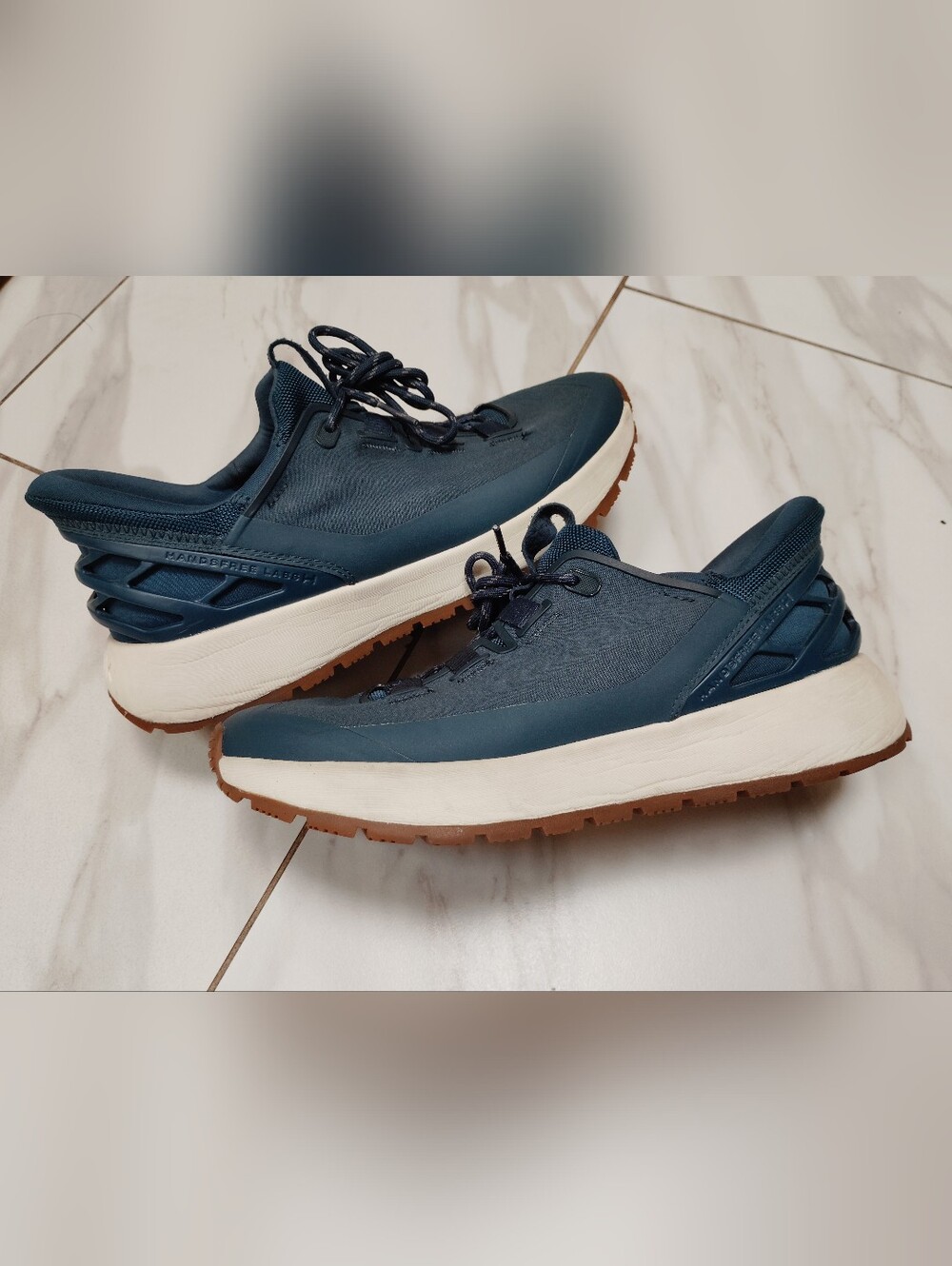 KIZIK WASATCH MENS Sz. 7 Sneakers SHOES WOMAN Sz. 8.5  TIDEPOOL UNISEX